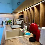 Pirin Sense Home2host 公寓 *